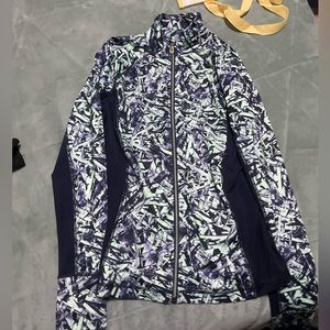 Workout jacket size L